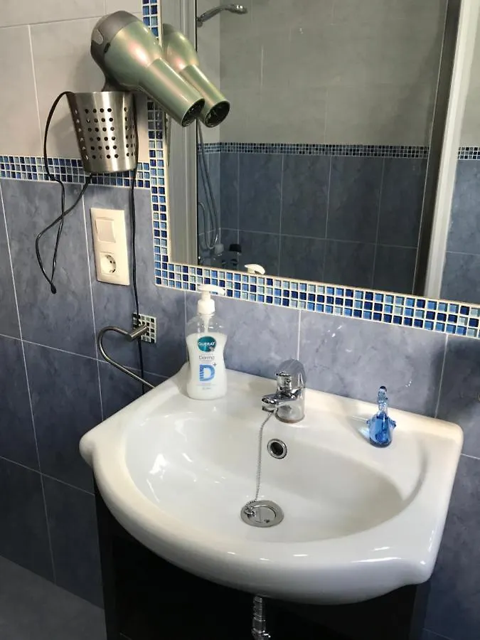 Apartamento Entre El Falla Y La Caleta Cadiz Spain